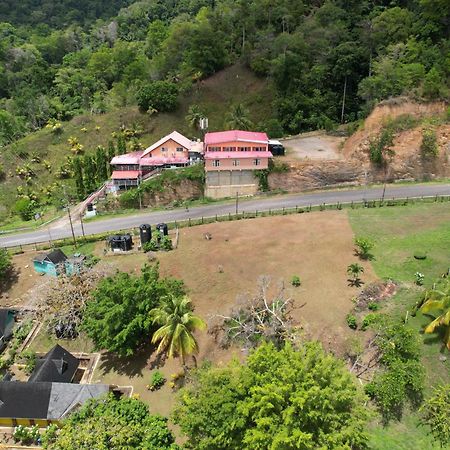 Las Cuevas Beach Lodge Eksteriør billede