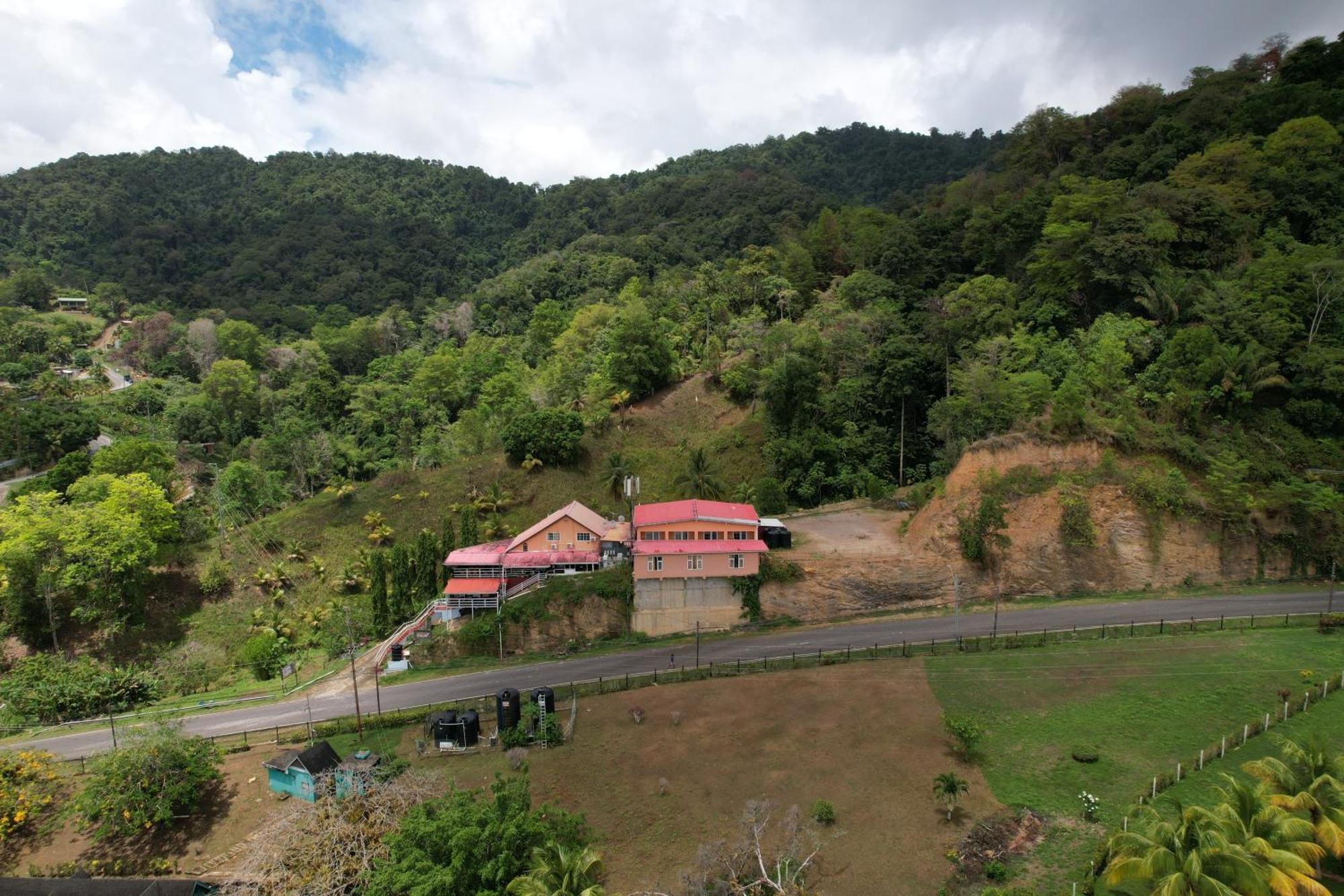 Las Cuevas Beach Lodge Eksteriør billede